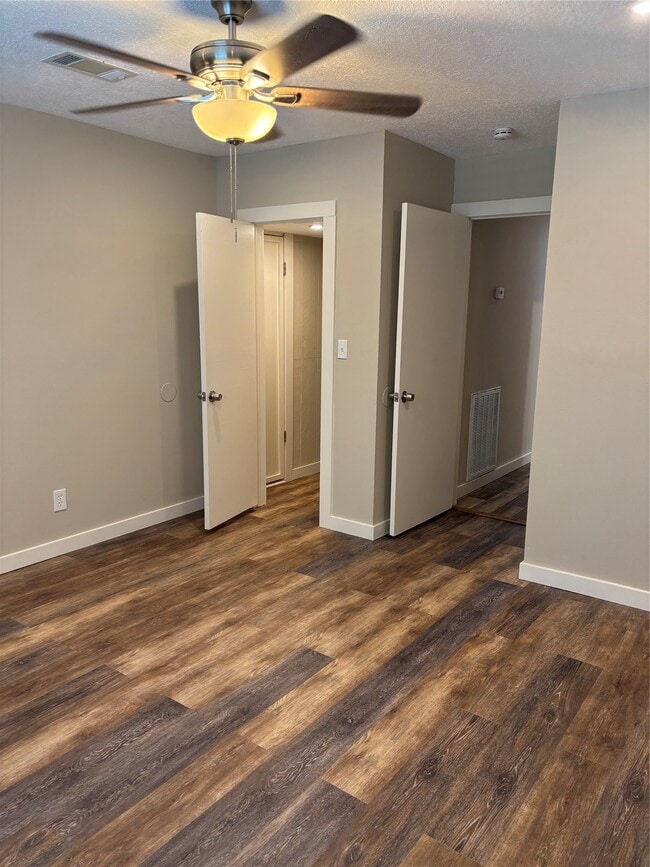 Photo - 8049 Forest Hills Dr