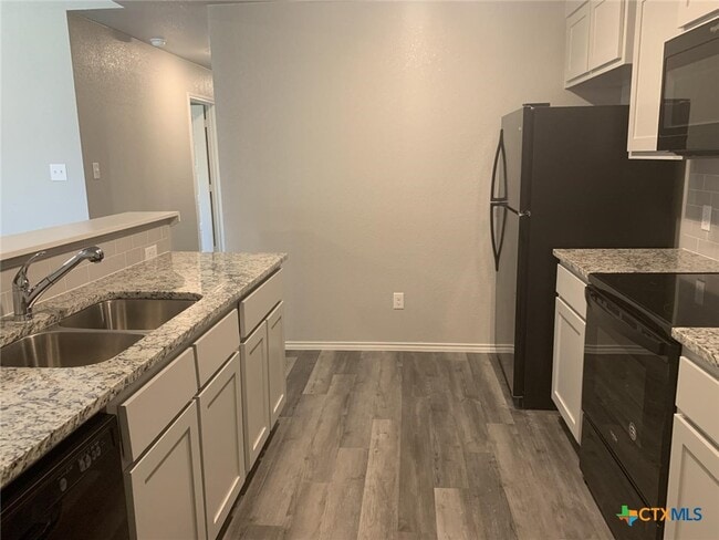 Photo - 716 B Kimble Dr