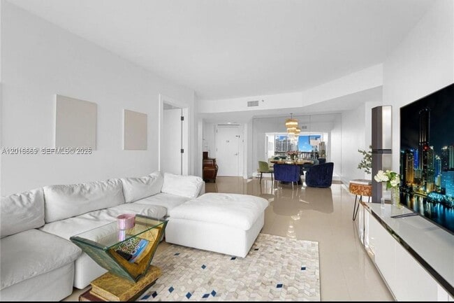Photo - 1000 W Island Blvd Unit 2508