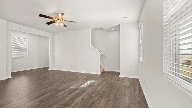 Photo - 3255 Colonel Ct