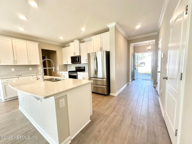 Photo - 198 Codona Glen Dr