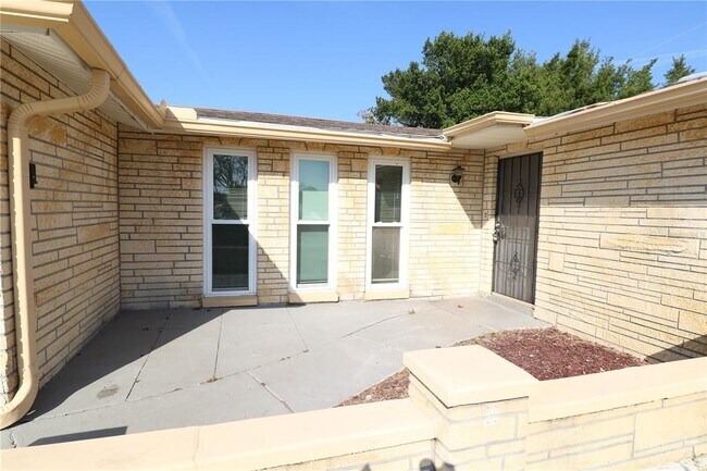 Photo - 7825 Birchwood Dr