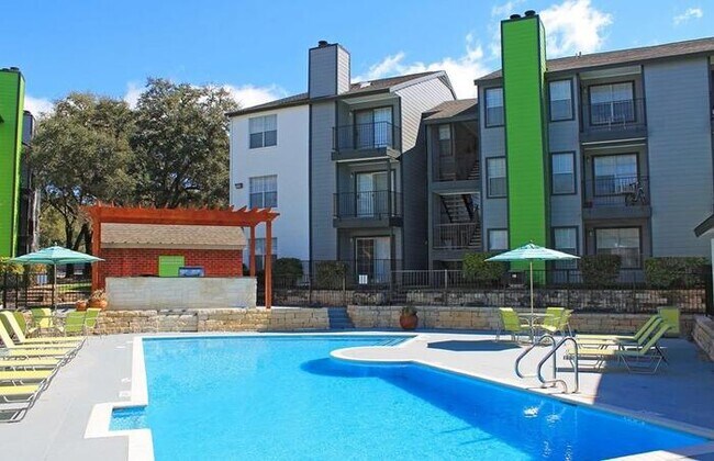 Photo - 1955 Larkspur Dr Unidad c2