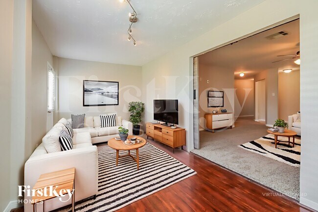 Photo - 9518 Peridot Green Dr