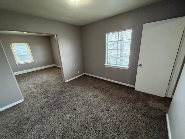 206 Locust St Unit 11