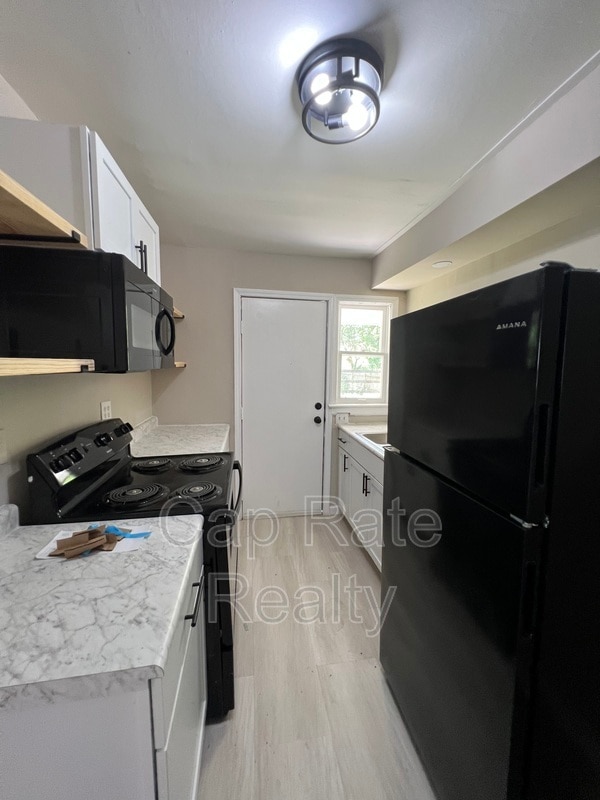 Photo - 57 N Waverly St