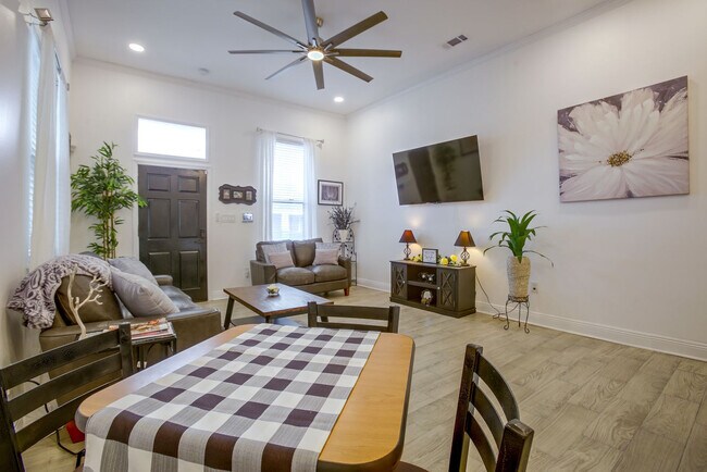 2709 Baronne St Unit SI ID1604743P