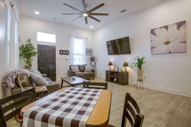 Photo - 2709 Baronne St Unit SI ID1604743P