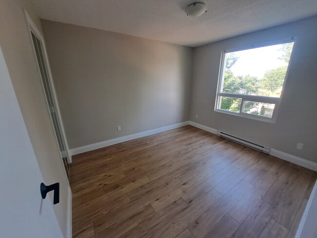 Photo - Fox Court Apartments
