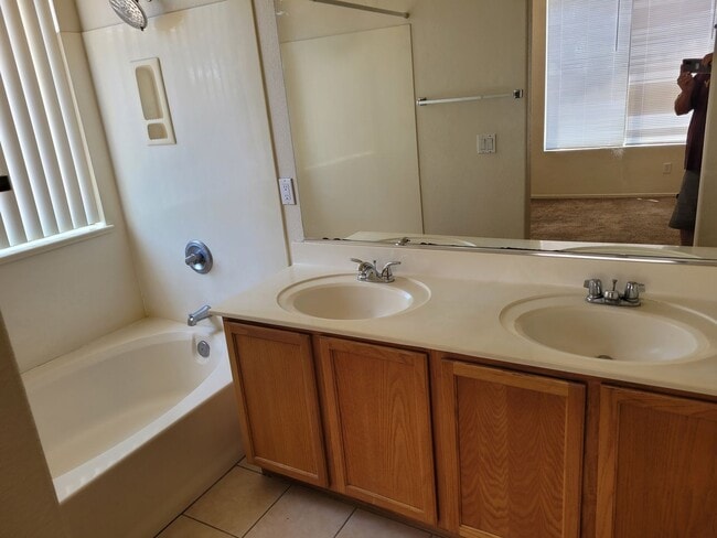 Photo - 8817 N 65th Dr