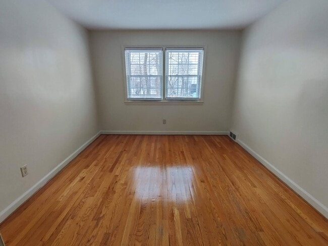 Photo - 82 Mercury Ct Unidad L2