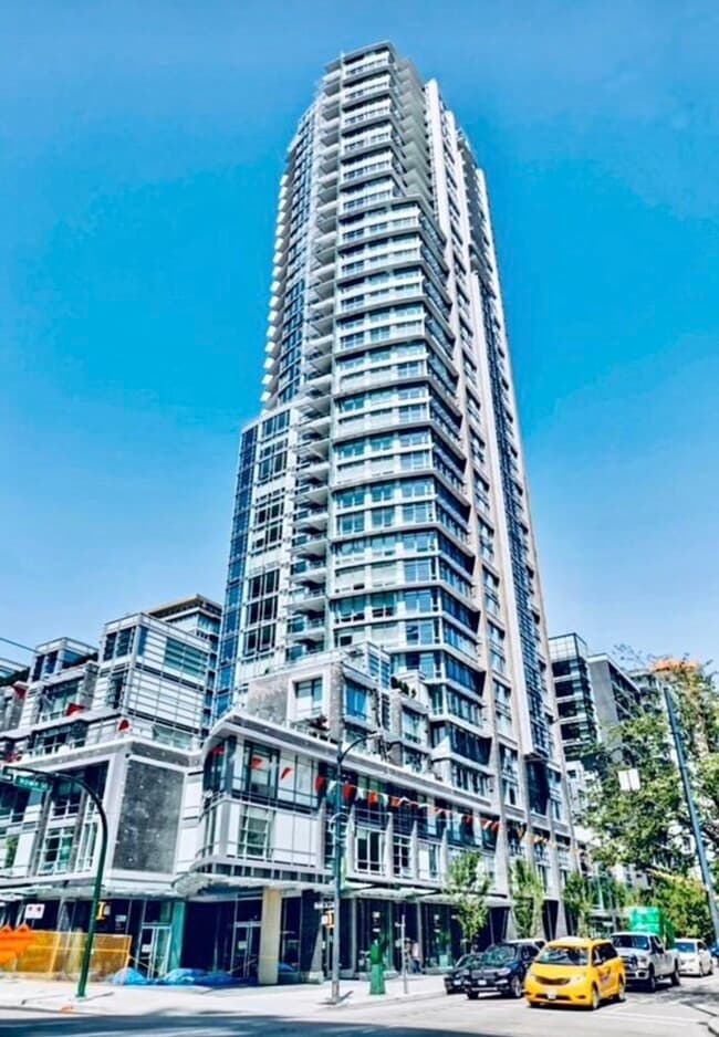 Photo - 1283 Howe St