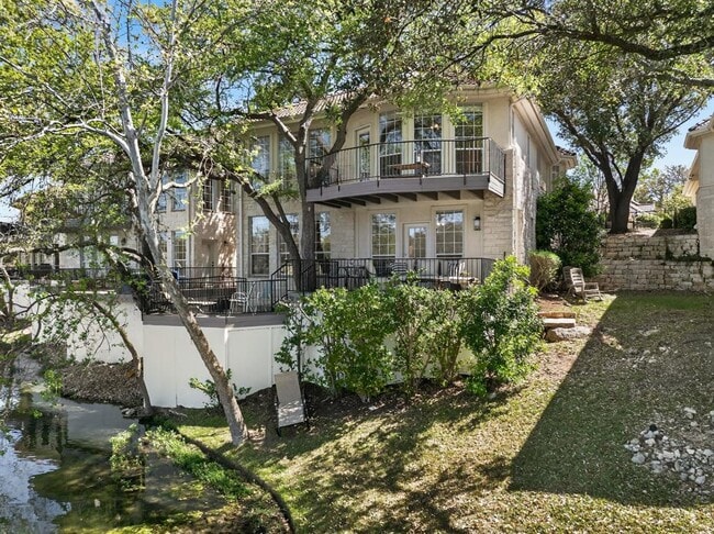 Building Photo - 345 The Hills Dr