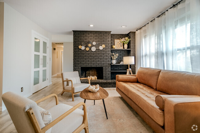 Building Photo - 3928 Pasadena Dr Rental