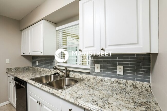 Photo - 4 Bedroom Pet-Friendly Home in Clermont, FL with Main Street Renewal