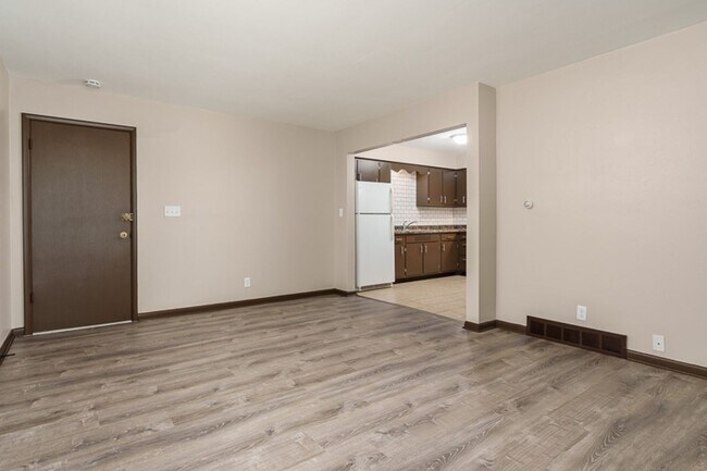 Photo - 3220/3222 Darwood Drive Unit 3220 1/2 Darwood Drive