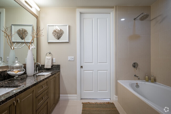 2BR, 2BA - 1,428SF