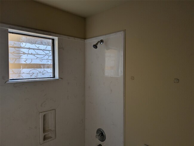 Photo - 3006 La Estancia Ln