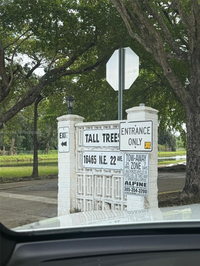 Building Photo - 16465 NE 22nd Ave Unit 617