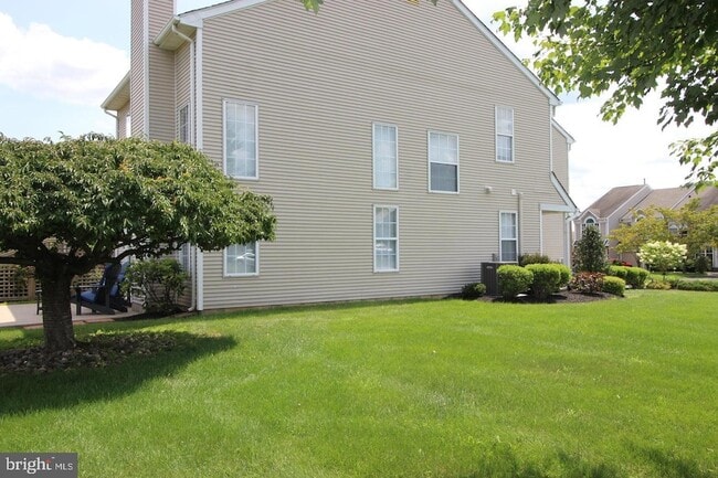 Photo - 36 Honey Locust Ln
