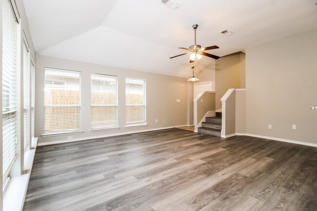 Photo - 809 Pace Dr