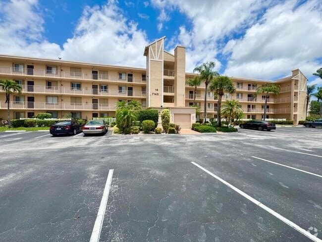 Building Photo - 7145 Huntington Ln Unit 102 Rental