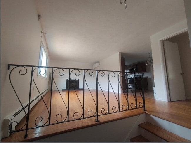 Photo - 619 Boylston St