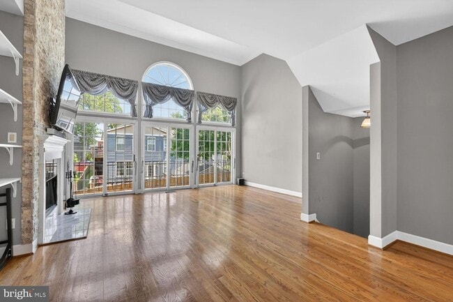 Photo - 3903 Courtland Cir