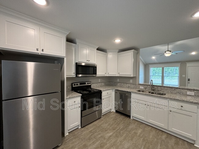 Photo - 105 Redbud Ct