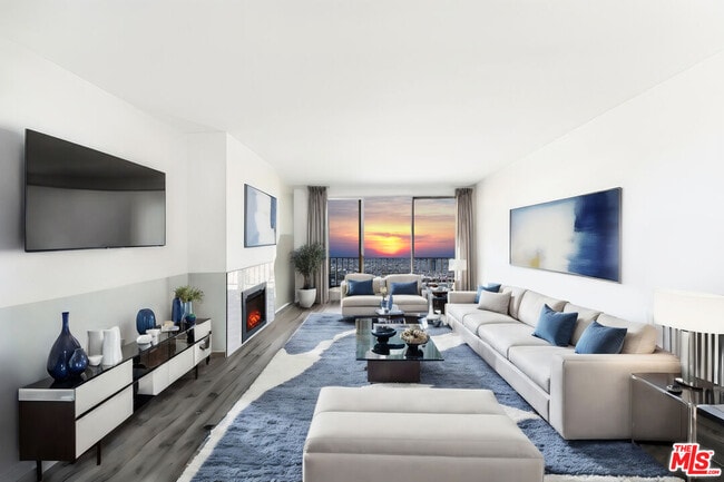 Building Photo - 900 Euclid St Unit 404