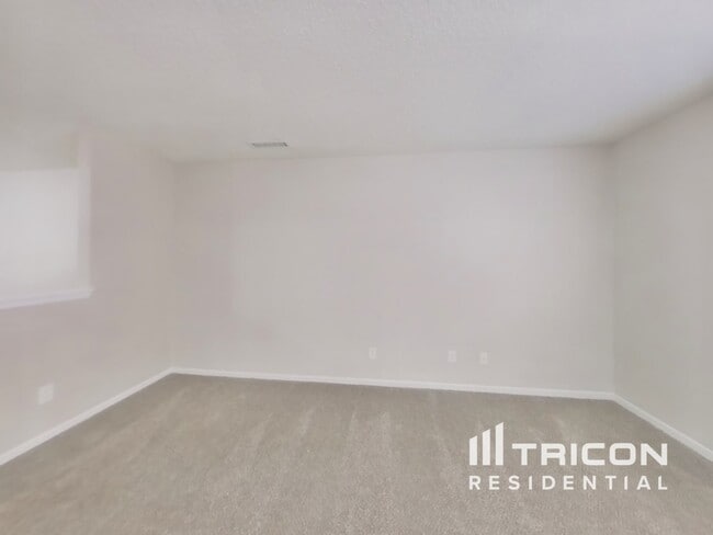 Photo - 10740 Wymm Ln