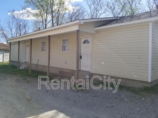 Photo - 392 Main St Unit Apt 4