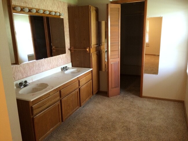 Photo - 4889 Vista Hills Dr