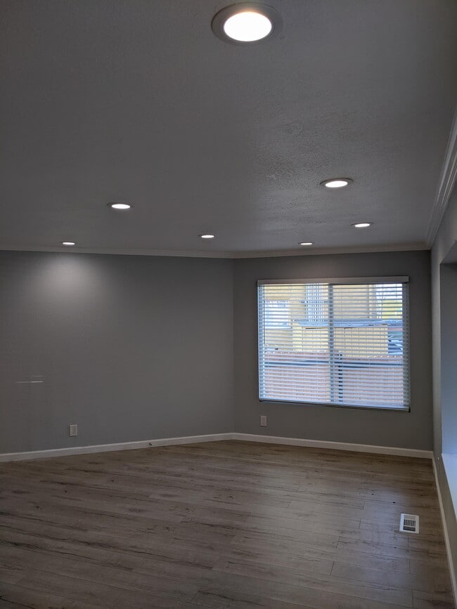 Photo - 2638 Fisher Ave