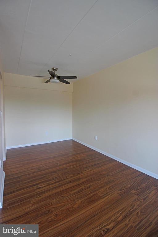 Photo - 200 Locust St SE Unidad 405
