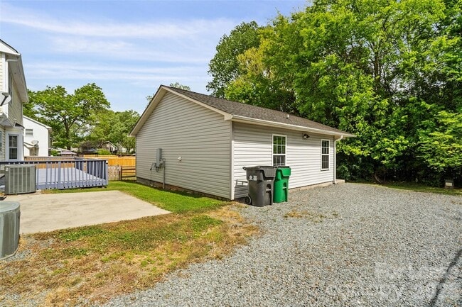 Photo - 6602 Porterfield Rd