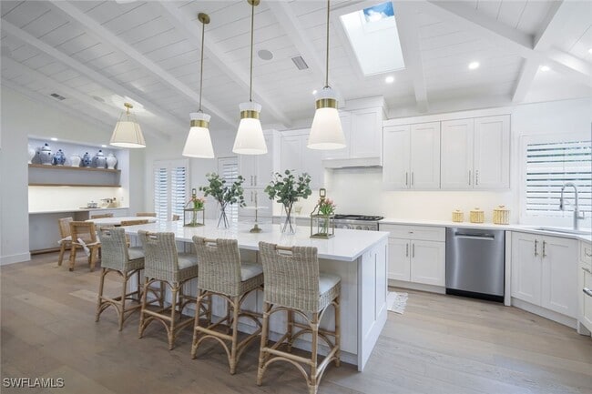 Photo - 67 8th Ave S