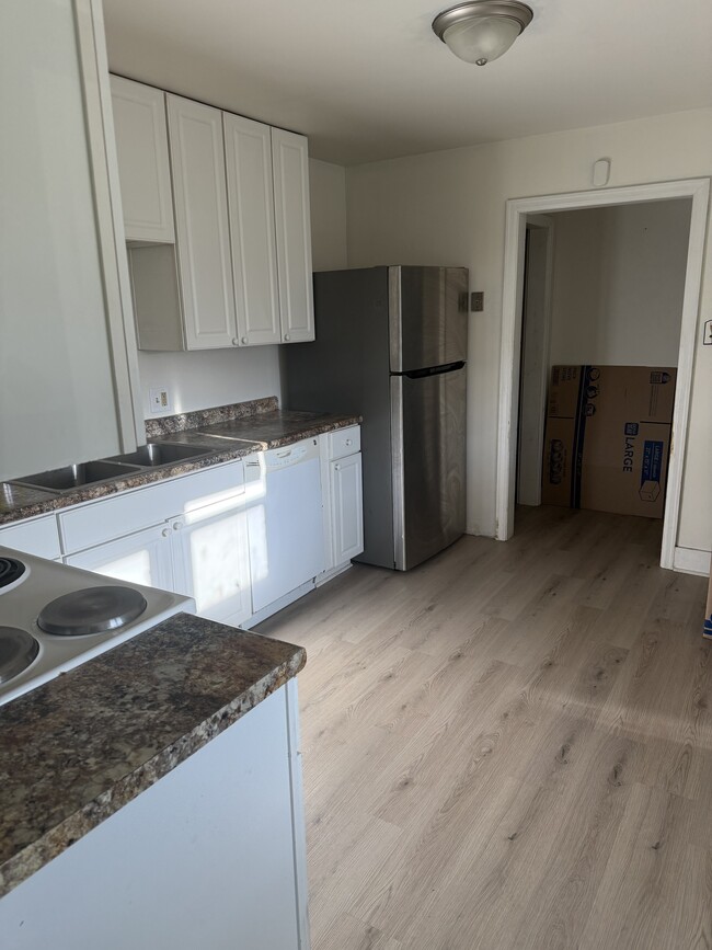 Photo - 604 Millersville Ave Unit A