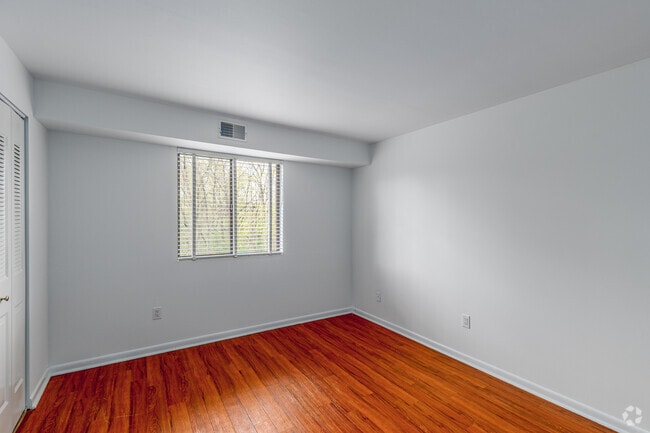 2BR, 2BA - 1,128SF - Second Bedroom - Bridgewater Apartments