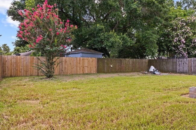 Photo - 8122 Swan Meadow Ln