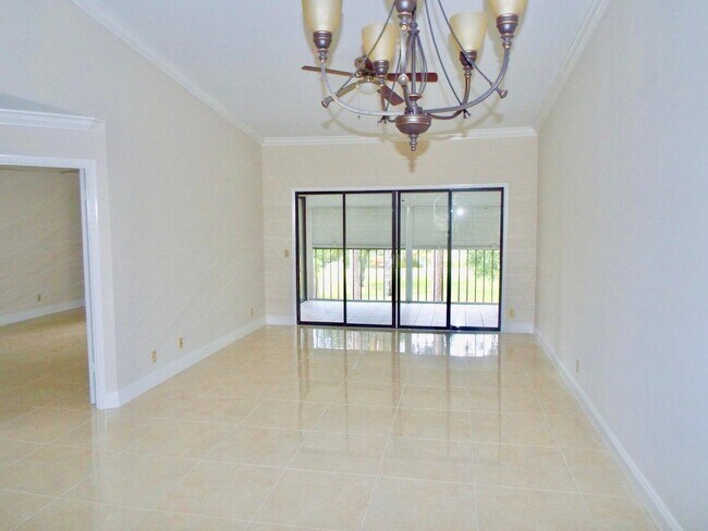 Photo - 3350 Perimeter Dr Unit 1323