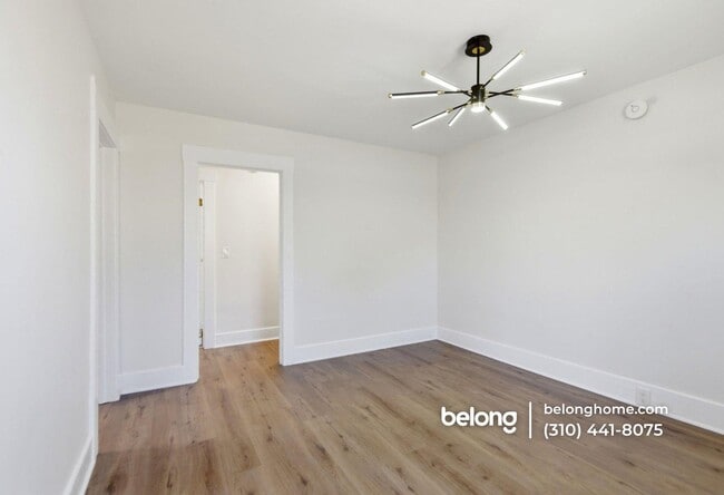 Photo - 1474 W Vernon Ave Unidad 3
