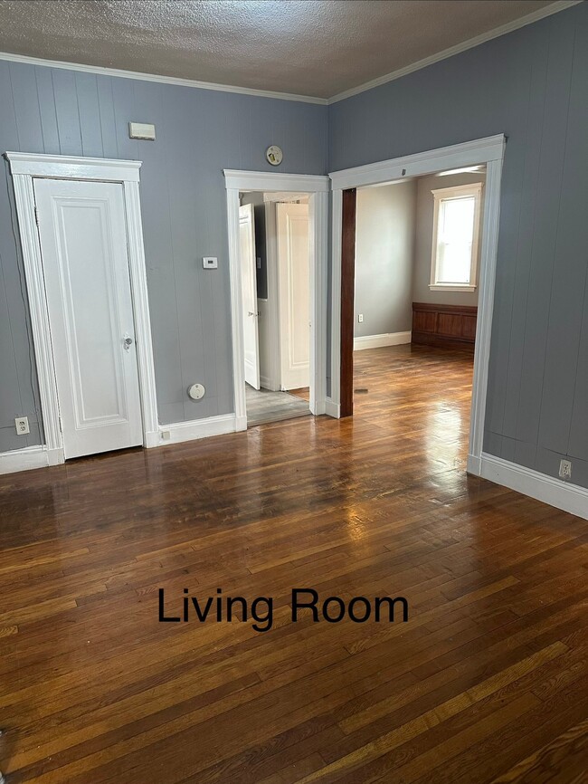 Building Photo - 31 Hosmer St