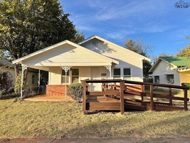 Building Photo - 3008 Cumberland Ave