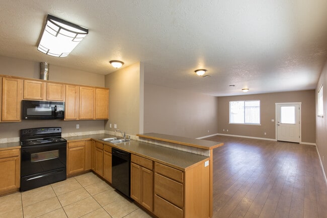 Photo - 217 12th NW St