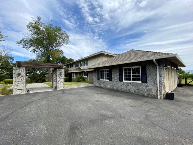 Photo - 17299 Deer Park Rd