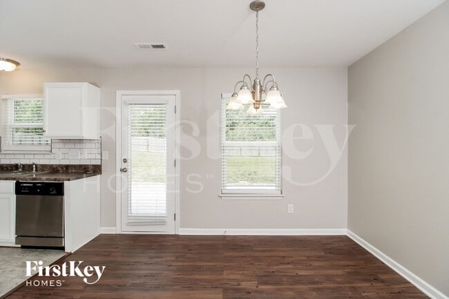 Photo - 1104 Waterlyn Dr