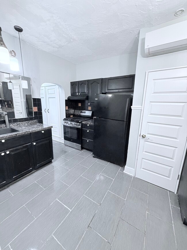 Section 8 Approved - 428 S 57th St Unit SECTION 8 ONLY