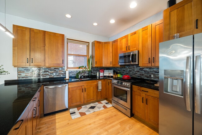Photo - 1106 N Paulina St Unit 1