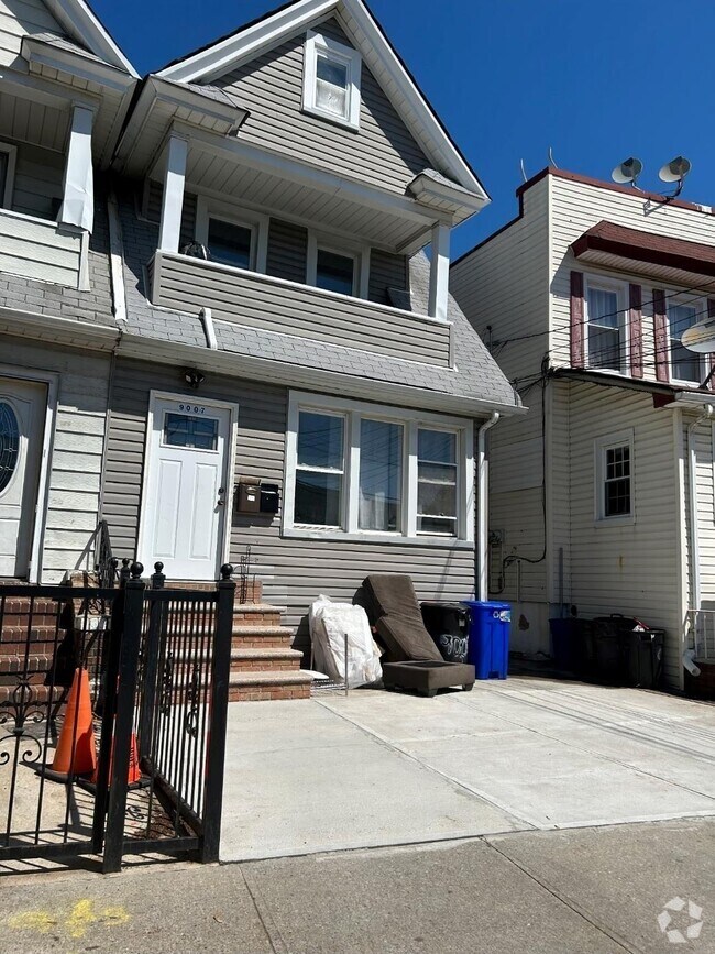Building Photo - 90-07-90107 107th Ave Unit 2 Rental